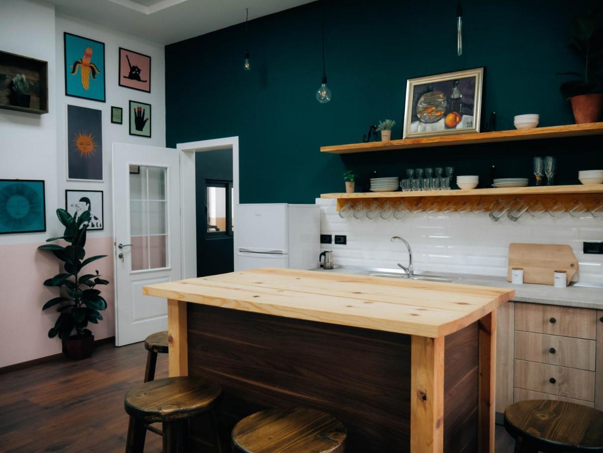 The Maze Hostel Tirana Zewnętrze zdjęcie