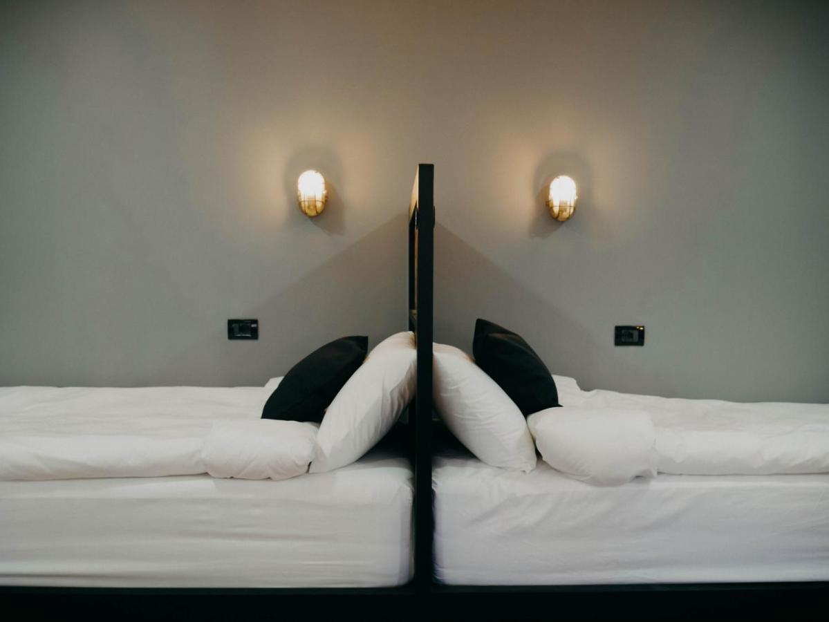 The Maze Hostel Tirana Zewnętrze zdjęcie