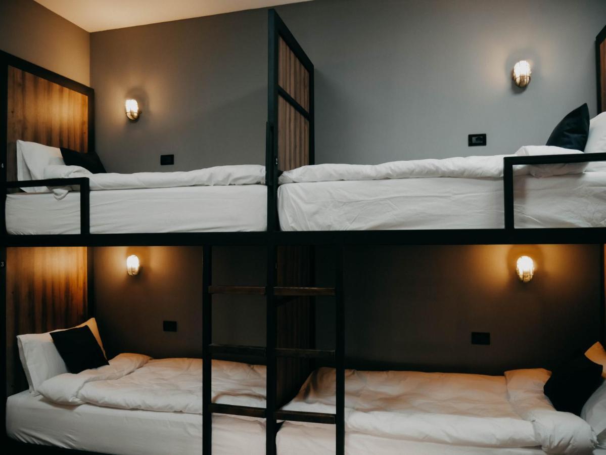 The Maze Hostel Tirana Zewnętrze zdjęcie