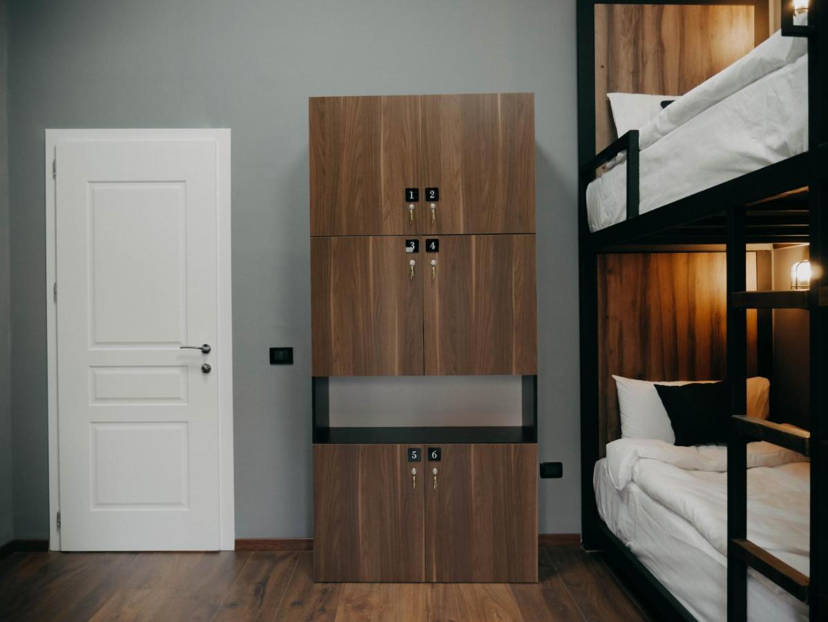 The Maze Hostel Tirana Zewnętrze zdjęcie