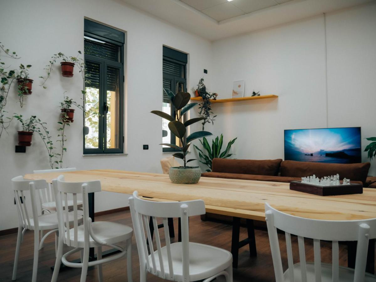 The Maze Hostel Tirana Zewnętrze zdjęcie