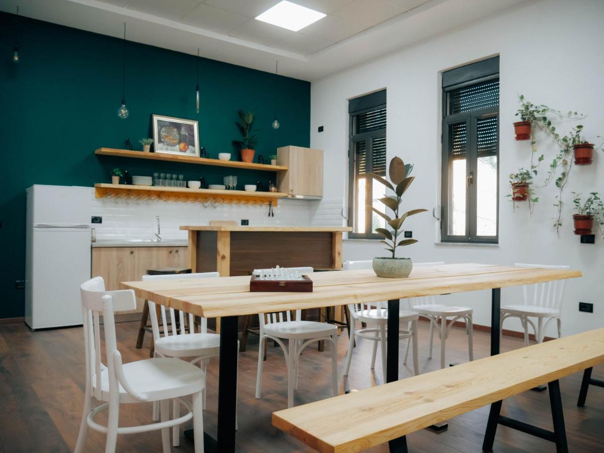 The Maze Hostel Tirana Zewnętrze zdjęcie