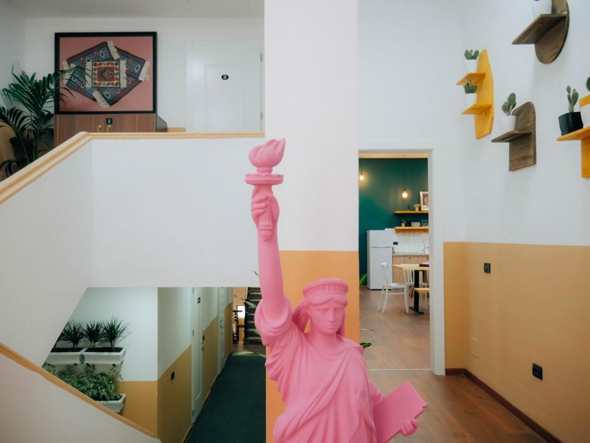 The Maze Hostel Tirana Zewnętrze zdjęcie