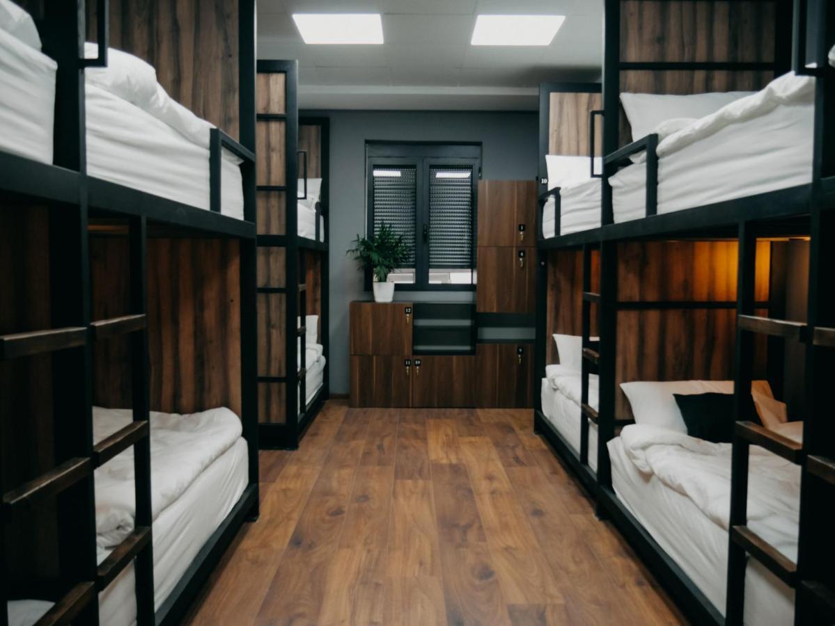 The Maze Hostel Tirana Zewnętrze zdjęcie