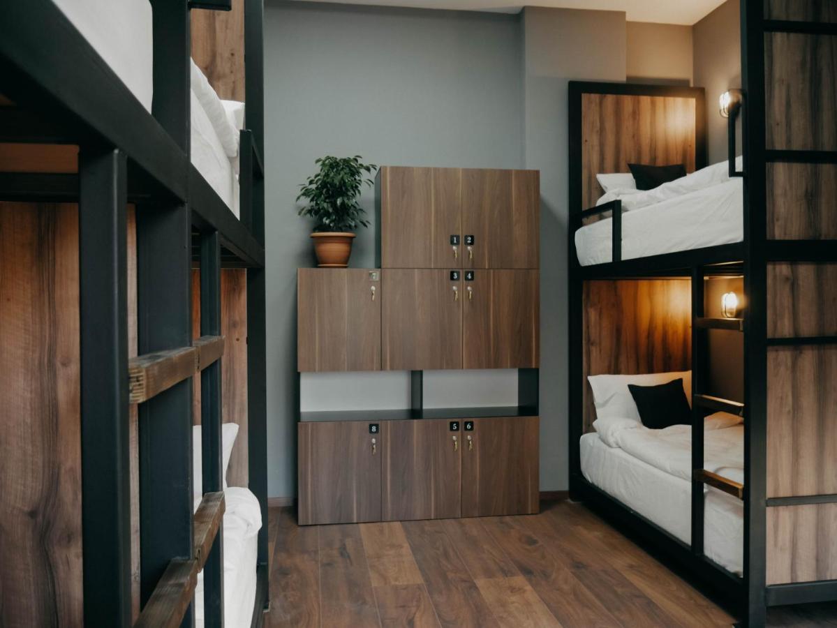 The Maze Hostel Tirana Zewnętrze zdjęcie
