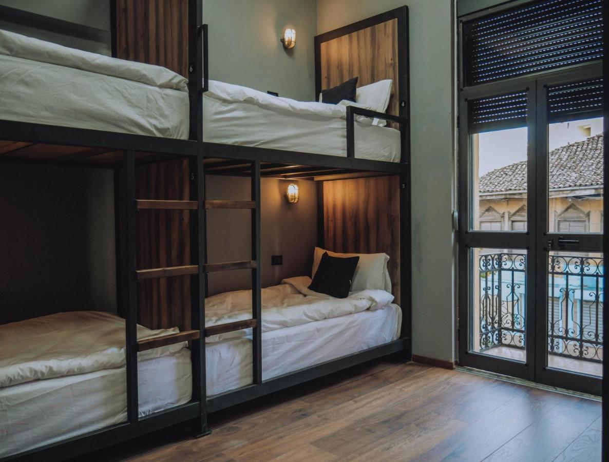 The Maze Hostel Tirana Zewnętrze zdjęcie