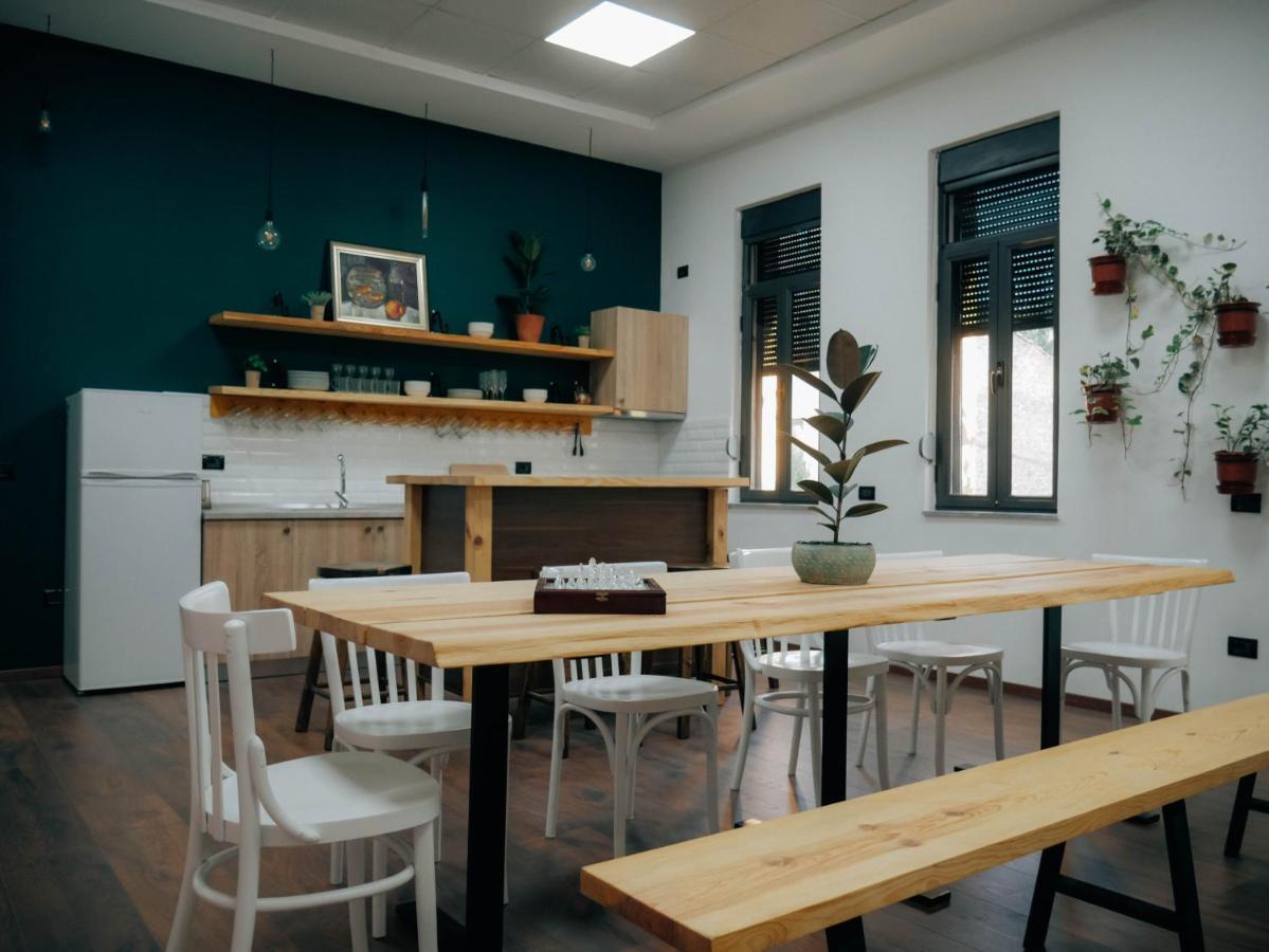 The Maze Hostel Tirana Zewnętrze zdjęcie