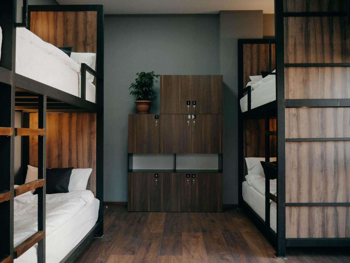 The Maze Hostel Tirana Zewnętrze zdjęcie